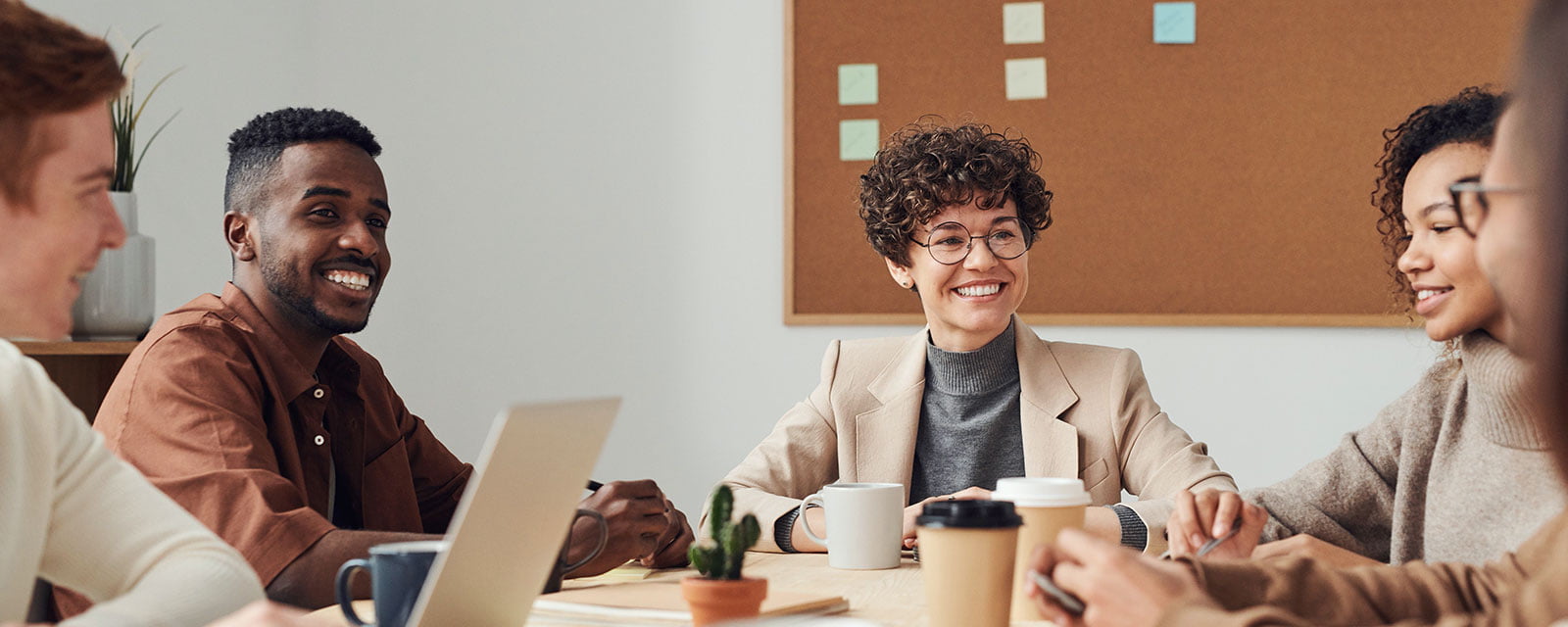 young-people-working